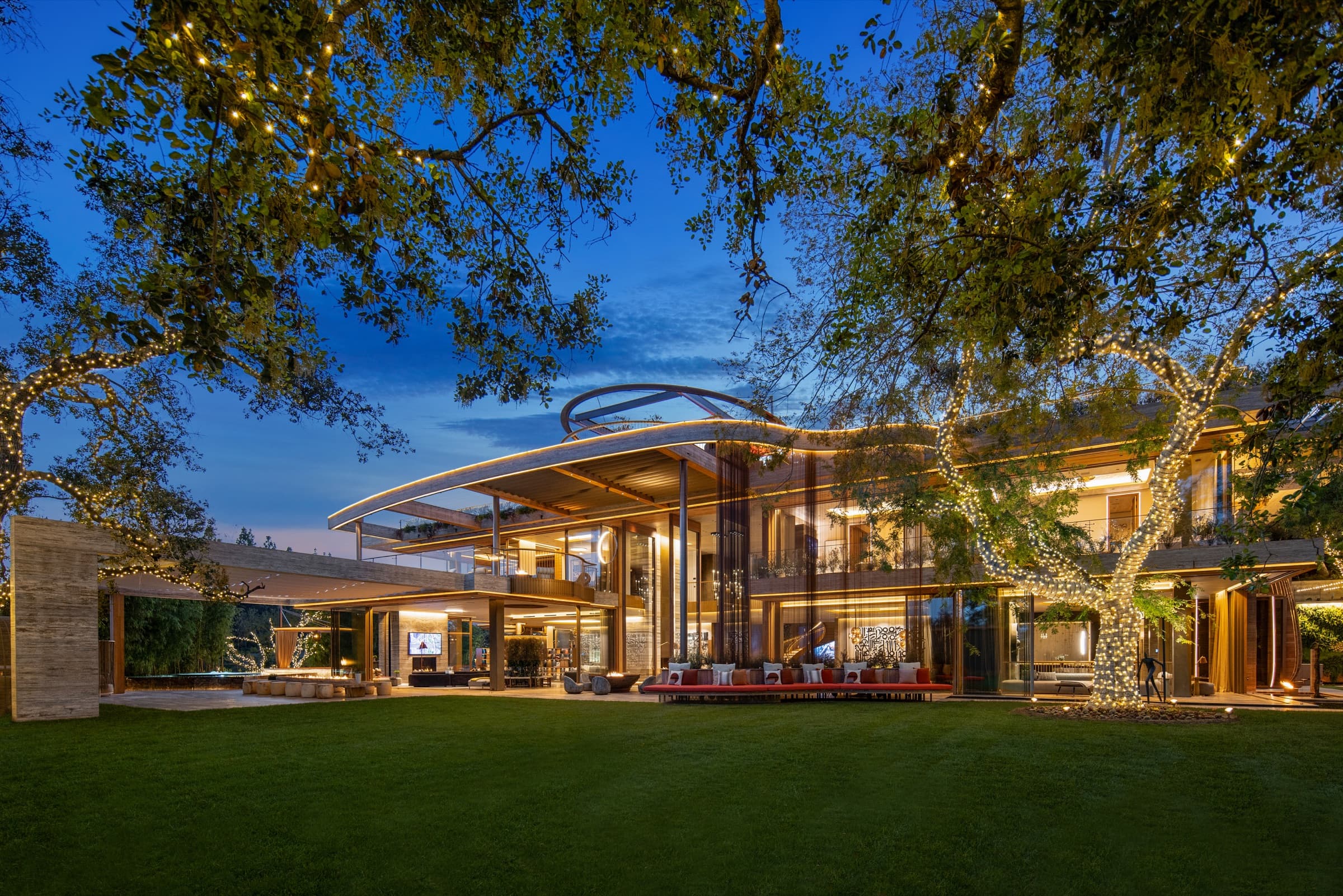 Luxury estate overlooking the 6th and 7th holes at Bel-Air Country Club